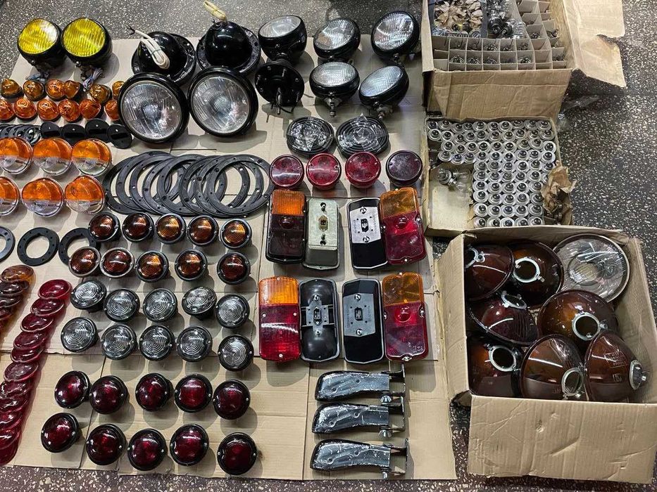 Фари, стопи, габаріти УАЗ 469, УАЗ 452, Газ 53, Газ 3307, Газ 69, Зил