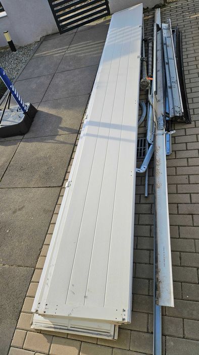 Brama segmentowa Hormann 5000x2250 biała bez napędu