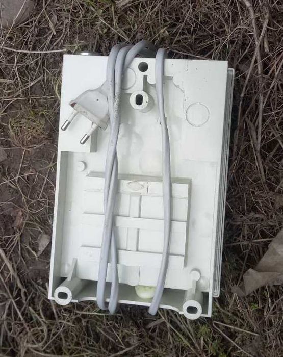 Блок питания 12 вольт5-10 ампер (не зарядное для авто) без регулировки