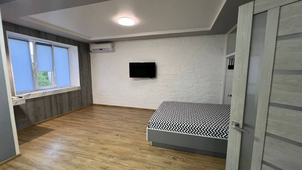 Здається в оренду 1 км.кв. Центр.