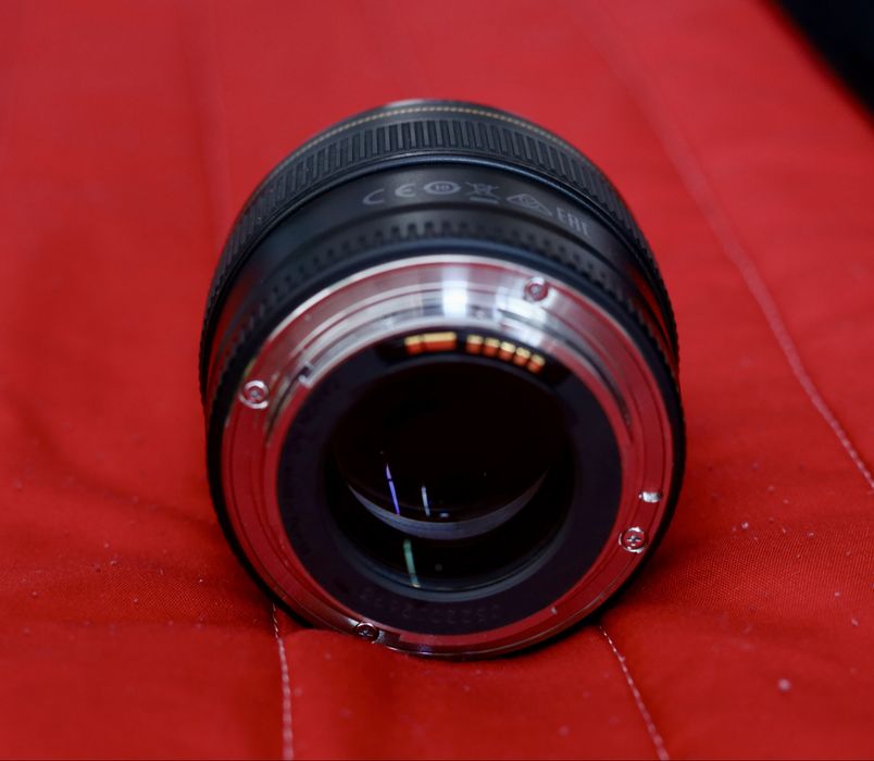 Canon 85 f1.8 usm