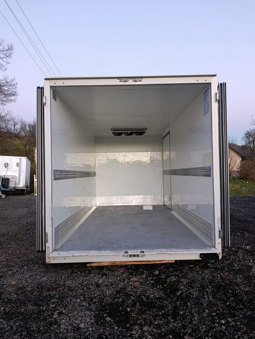 Komora chłodnicza / Chłodnia Stacjonarna / Zabudowa Chłodnicza / C106