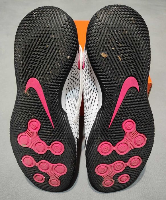 Nike
Buty halowe Nike Phantom GT Academy
