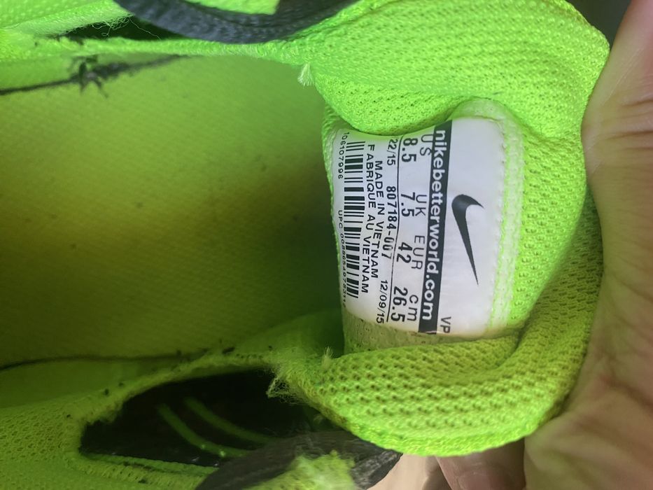 Tenis nike em otimo estado tamanho 43