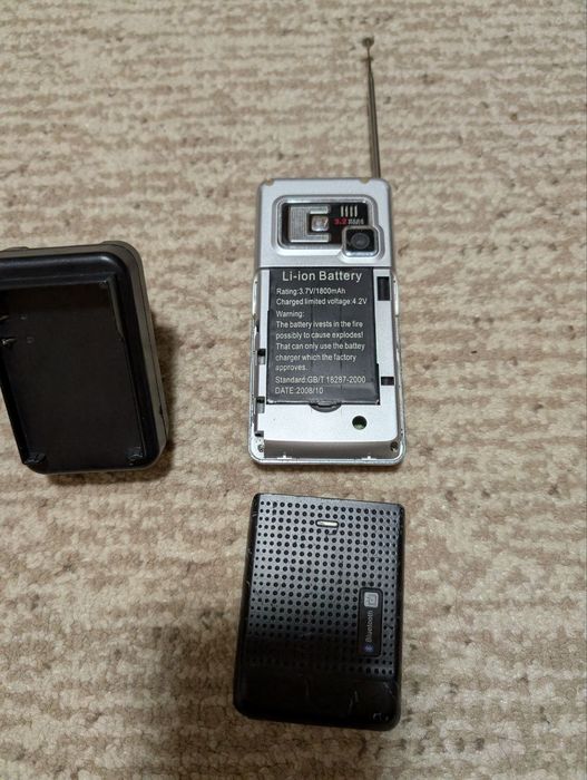 Телефон кнопочний