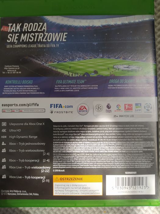 FIFA 17   FIFA 18   FIFA 18