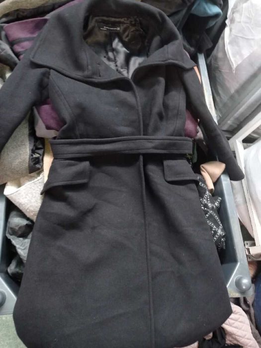 Sortowane damskie ocieplane płaszcze 1 gatunek