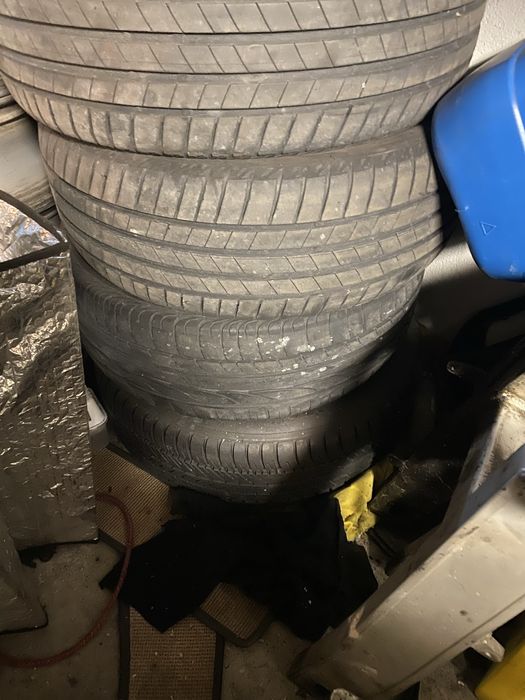 Pneus bridgestone 205/55-16