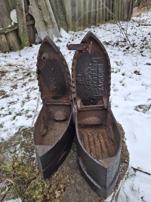 Утюги на углях. .