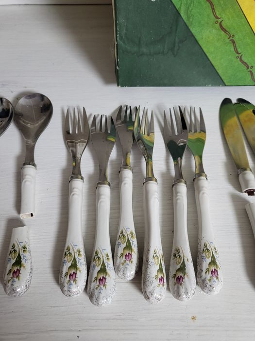 Stare sztućce porcelana