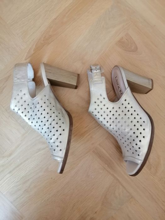 Eleganckie buty skórzane 37 Lasocki