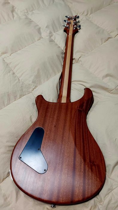 Електрогітара custom 24