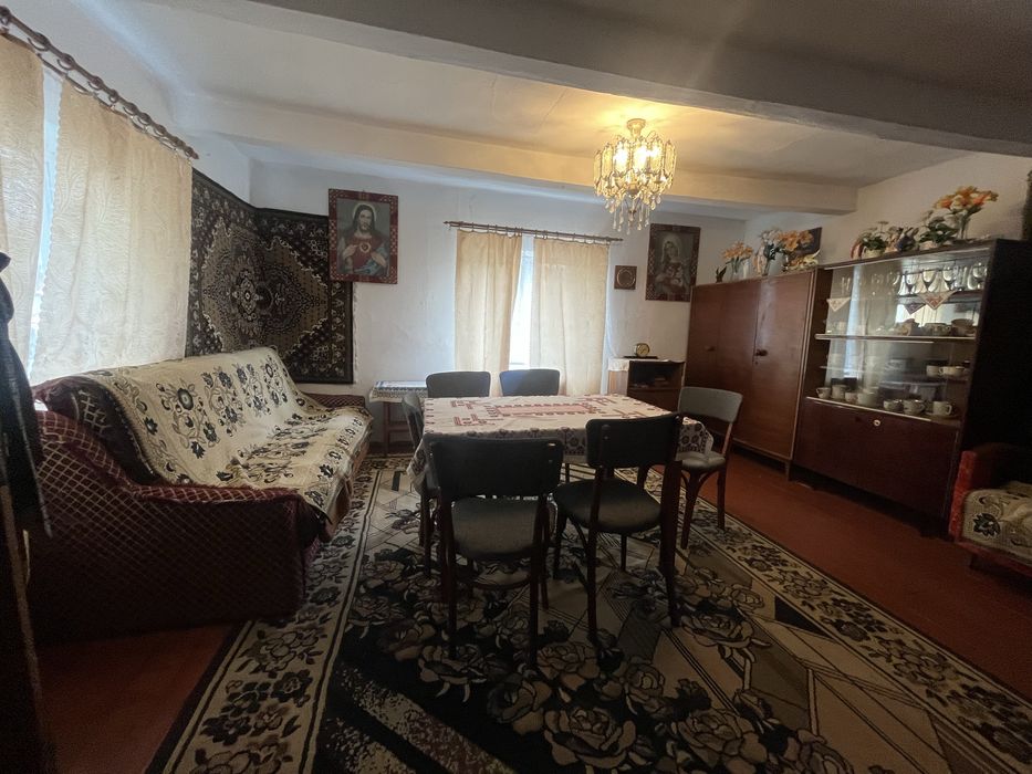 Будинок село Завишень