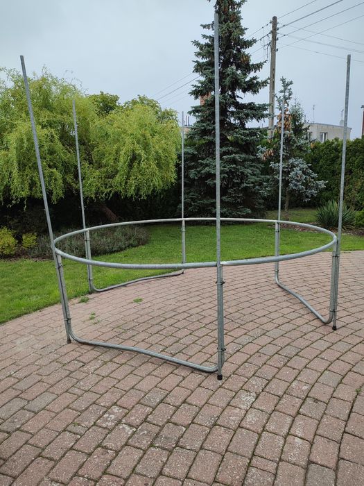 Trampolina 3 m w dobrym stanie