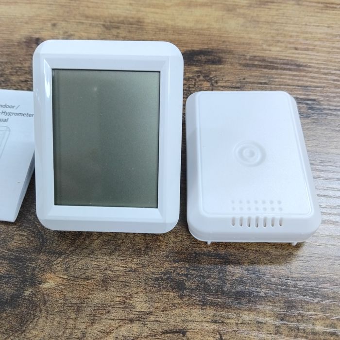 Метеостанція-термогігрометр  з дистанційним датчиком t°