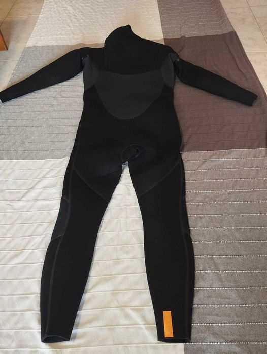 Fato Surf Deeply Explorer Frost II 5/3 Chest Zip - Tamanho L (Como Novo / 1 Uso)