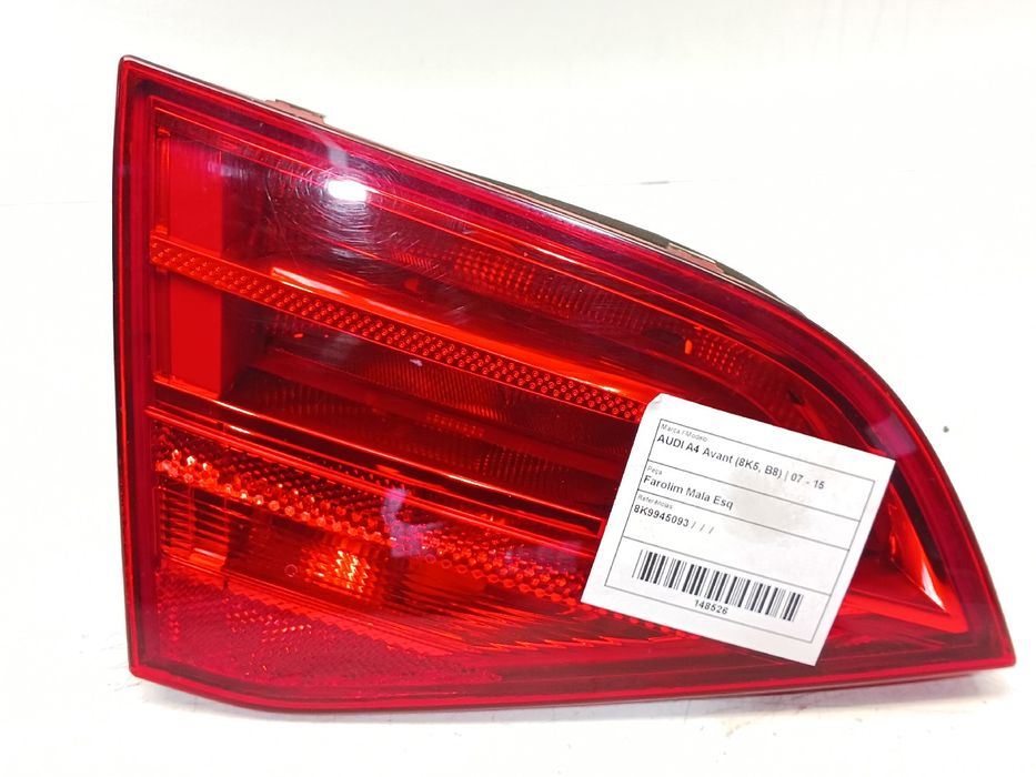 Farolim da mala esquerdo AUDI A4 Avant (8K5, B8)