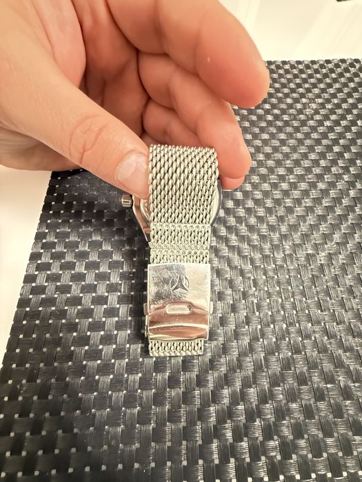 Продам надійний годинник