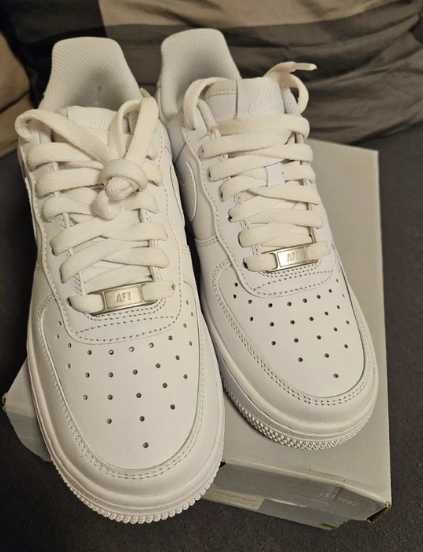 Nike Air Force 1 R.38