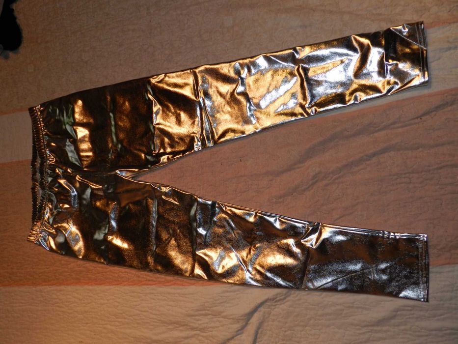 Leggins Prateadas Novas