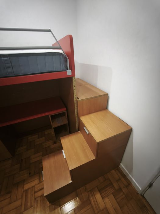 Cama Estúdio com secretária criança
