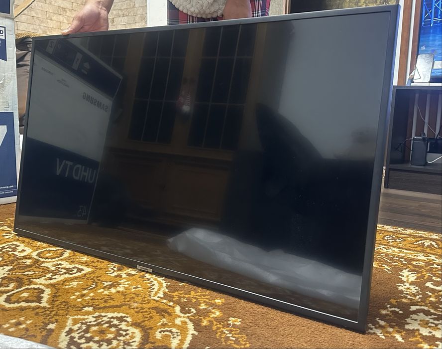Телевізор samsung 43