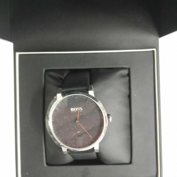 Чоловічий класичний кварцовий годинник Hugo Boss Essence 1513500