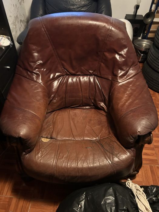 Sofás em Pele Sintética – Conjunto Completo