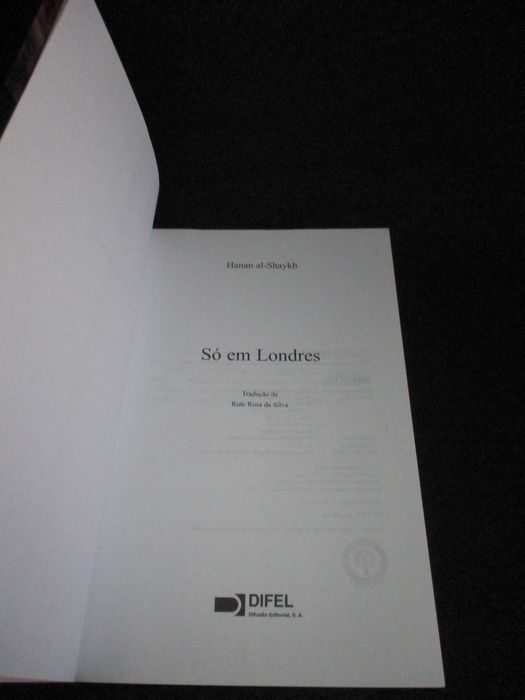 Livro Só em Londres Hanah Al-Shaykh