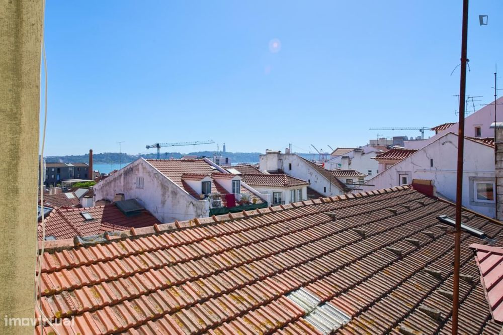 Quarto - localizado em São Bento Lisbon