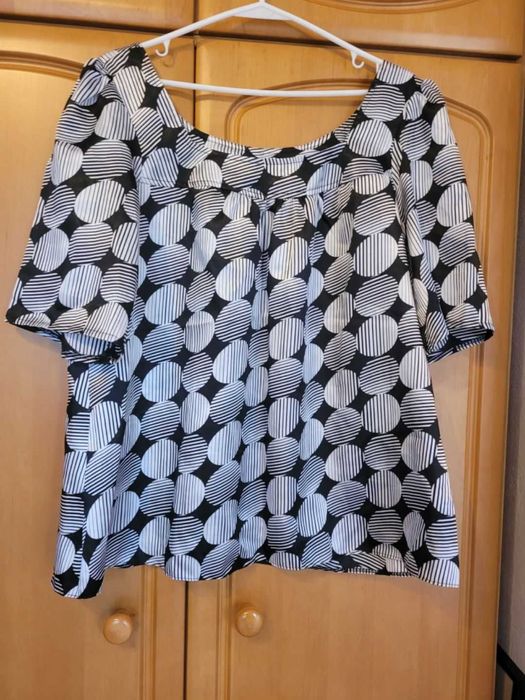 Bluzka  r 14     46  ...44