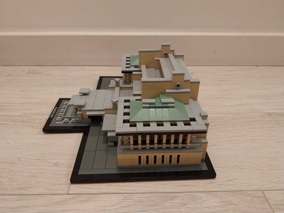 LEGO 21017 Architecture - Hotel Imperial