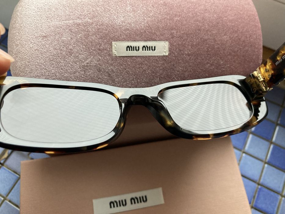 MIU MIU Okulary przeciwsłoneczne MU 08ZS VAU06B 53