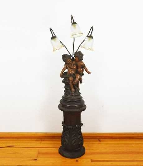 Imponente Candeeiro Arte Nova