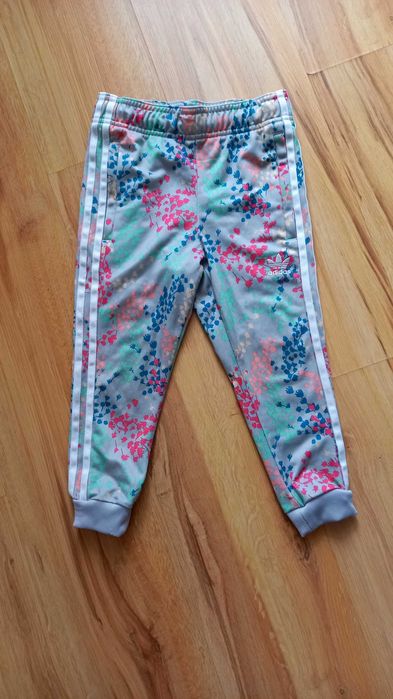 Dresiki na dziewczynkę Adidas 104