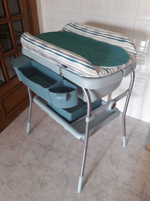 Banheira muda fraldas chicco