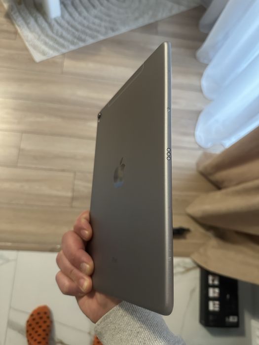 Ipad 10,5 pro 256 gb space grey plus celurar