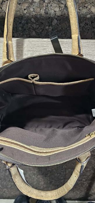 Malas/bolsas de cortiça, novas. Para homem e mulher