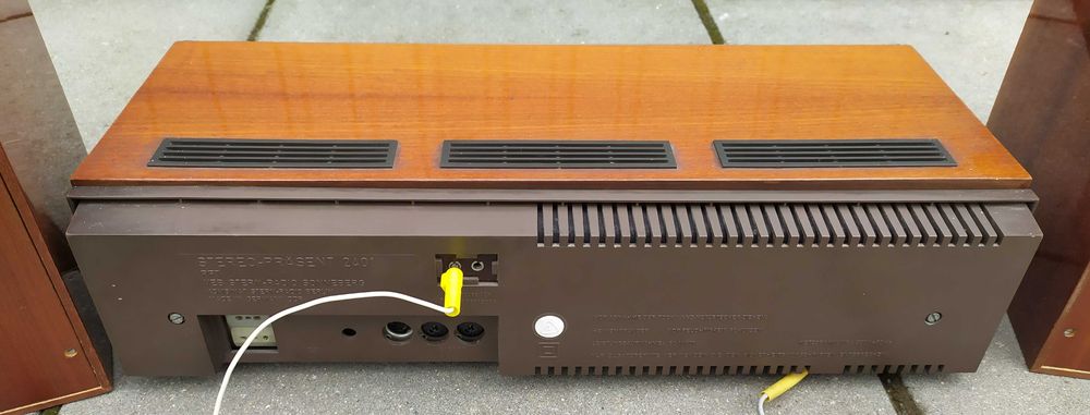 Odbiornik radiowy Stereo-Prasent 2401 z głośnikami (DDR, lata 70)