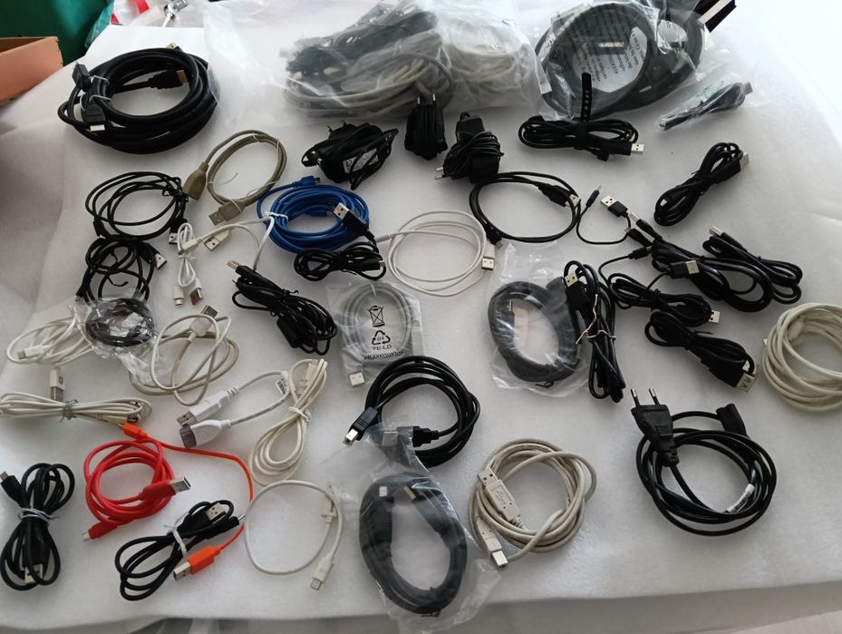 Cabos para várias funcionalidades