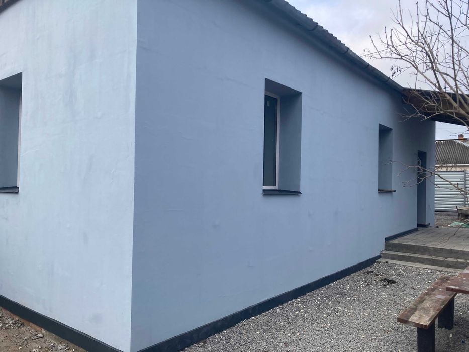 Частина будинку по вулиці Грушевського