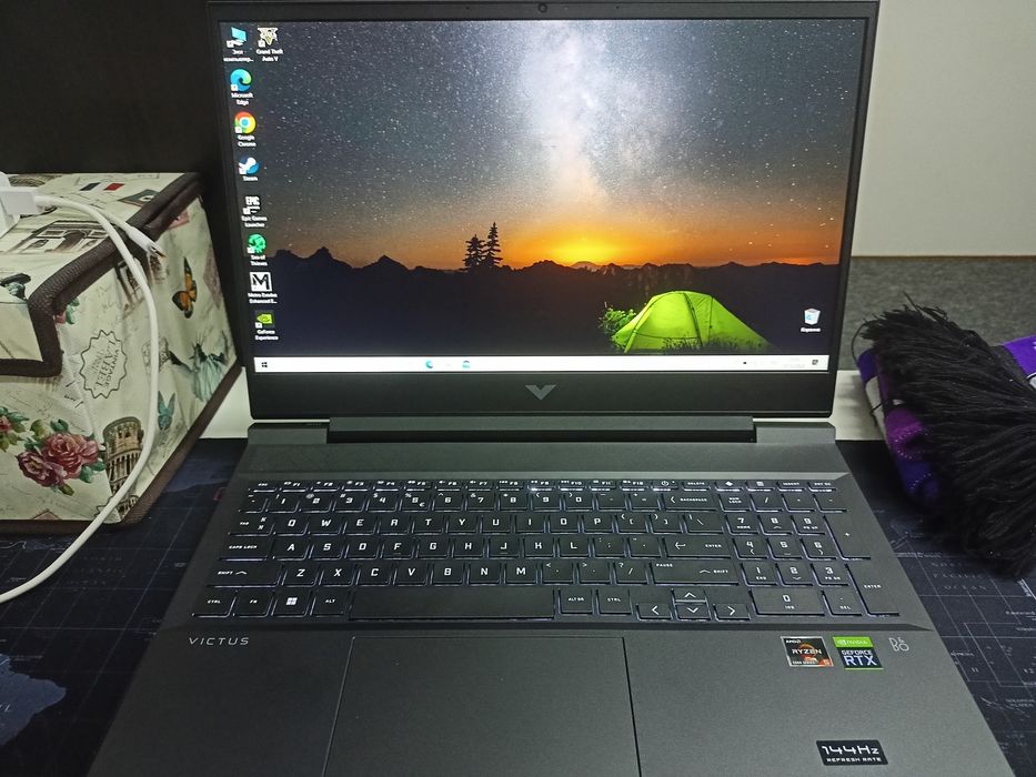 Prawie nowy, wydajny laptop gamingowy Ryzen 5 + RTX 3050 TI