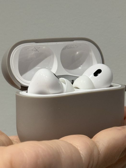 Навушники Apple AirPods Pro 2