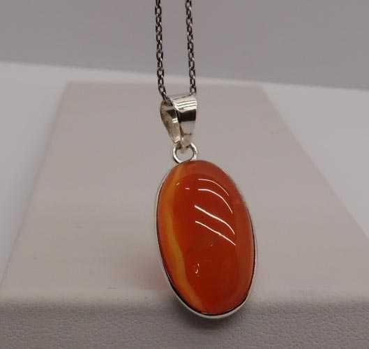 Srebrna zawieszka owalny karneol