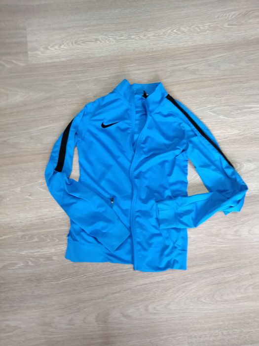 продам кофту найк на літо