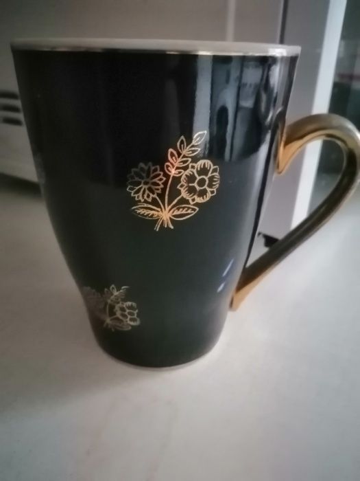 Фарфоровая чашка. Большая чашка. 450мл. Позолота.