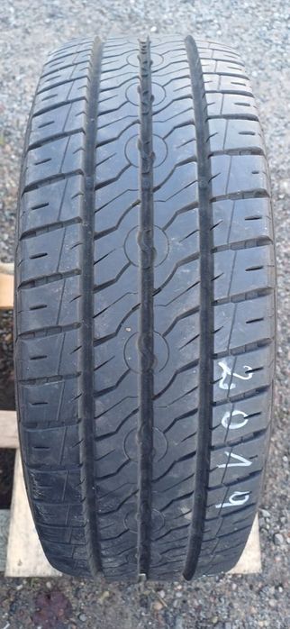 SEMPERIT 205/65R15C , pojedyńcza wzmacniana opona letnia.