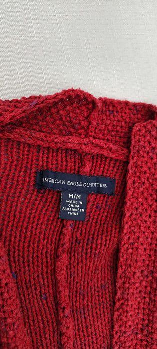 American Eagle Outfitters czerwony sweter