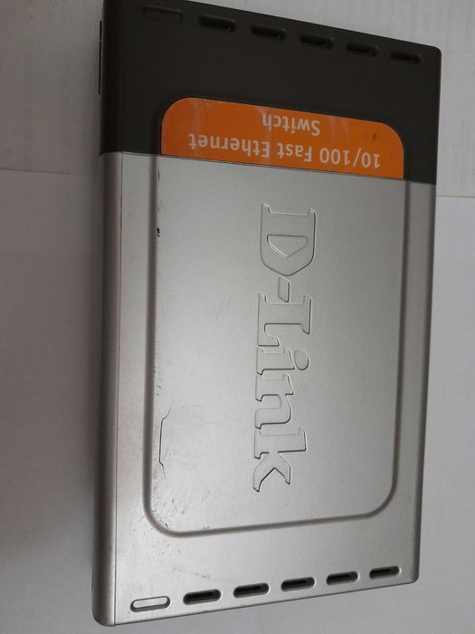 Проводной роутер маршрутизатор коммутатор  D-Link DES-1008D