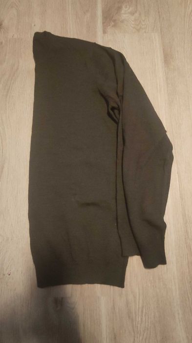 Czarny sweter XL
